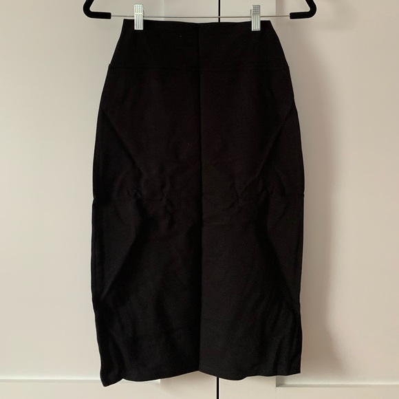 Black knee length pencil skirt - Picture 2 of 2